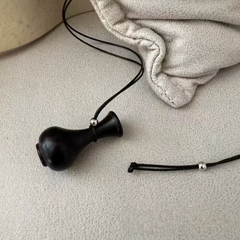 Adjustable Pendant Cord Necklace gallery 5