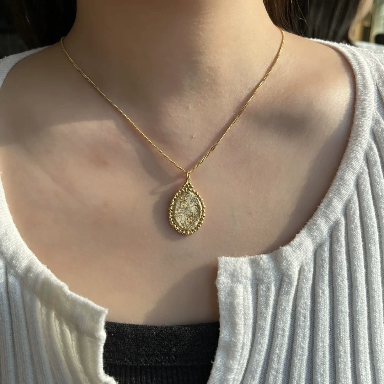 All-Match &#8216;S High-Grade French Embossed Necklace gallery 3