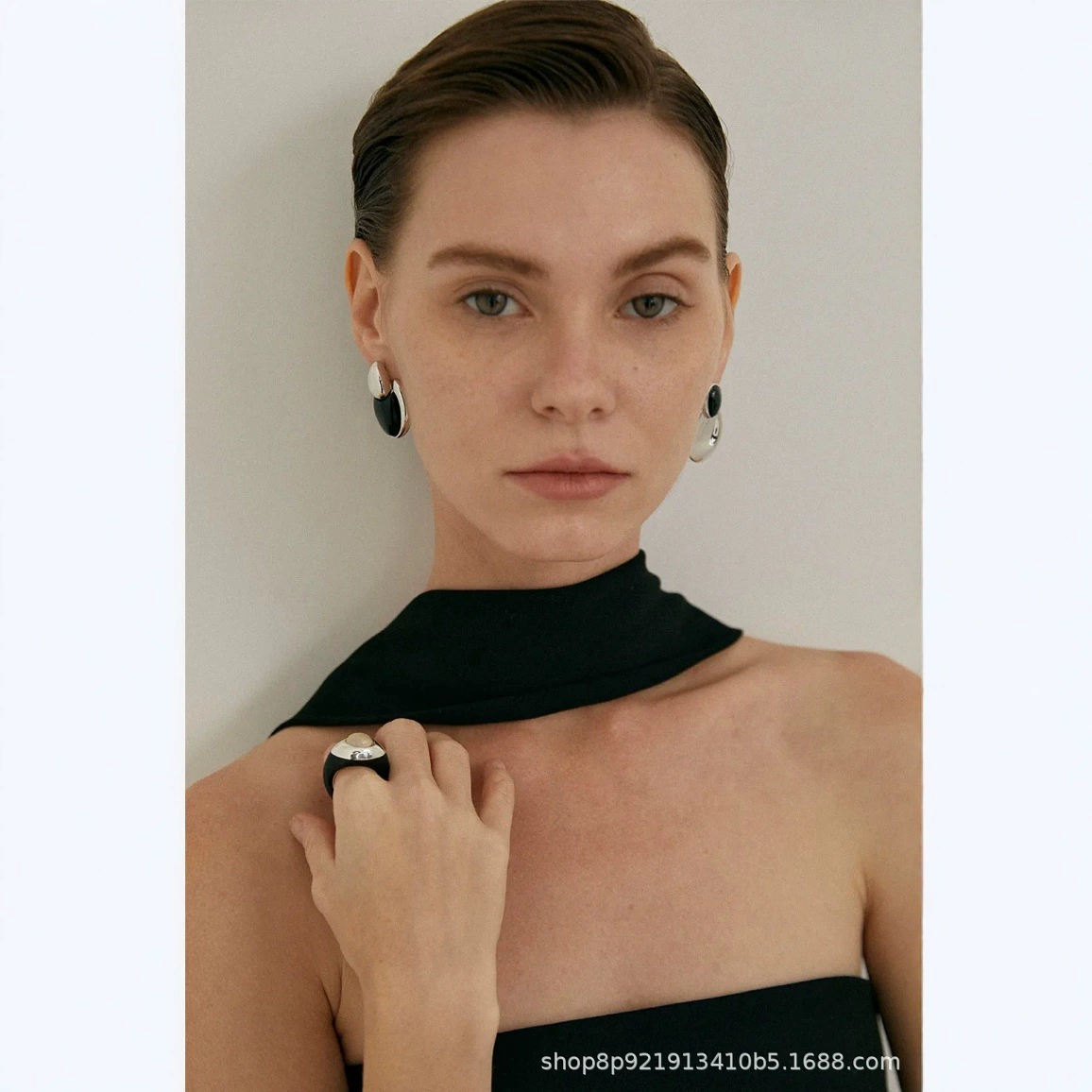 Autumn And Winter Black Agate Earrings