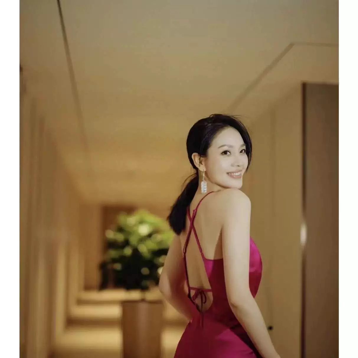 Chinese-Style Hollow Wind Bell Artistic Earrings gallery 3