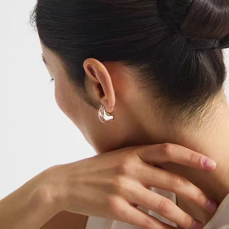 Clear White Crystal Stud C Earrings