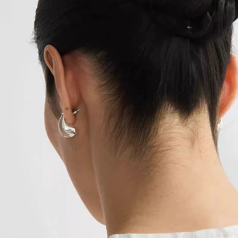 Clear White Crystal Stud C Earrings gallery 3