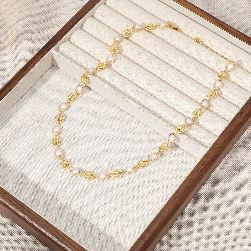 Copper-Plated 18K Gold Inlaid Pearl Necklace gallery 2