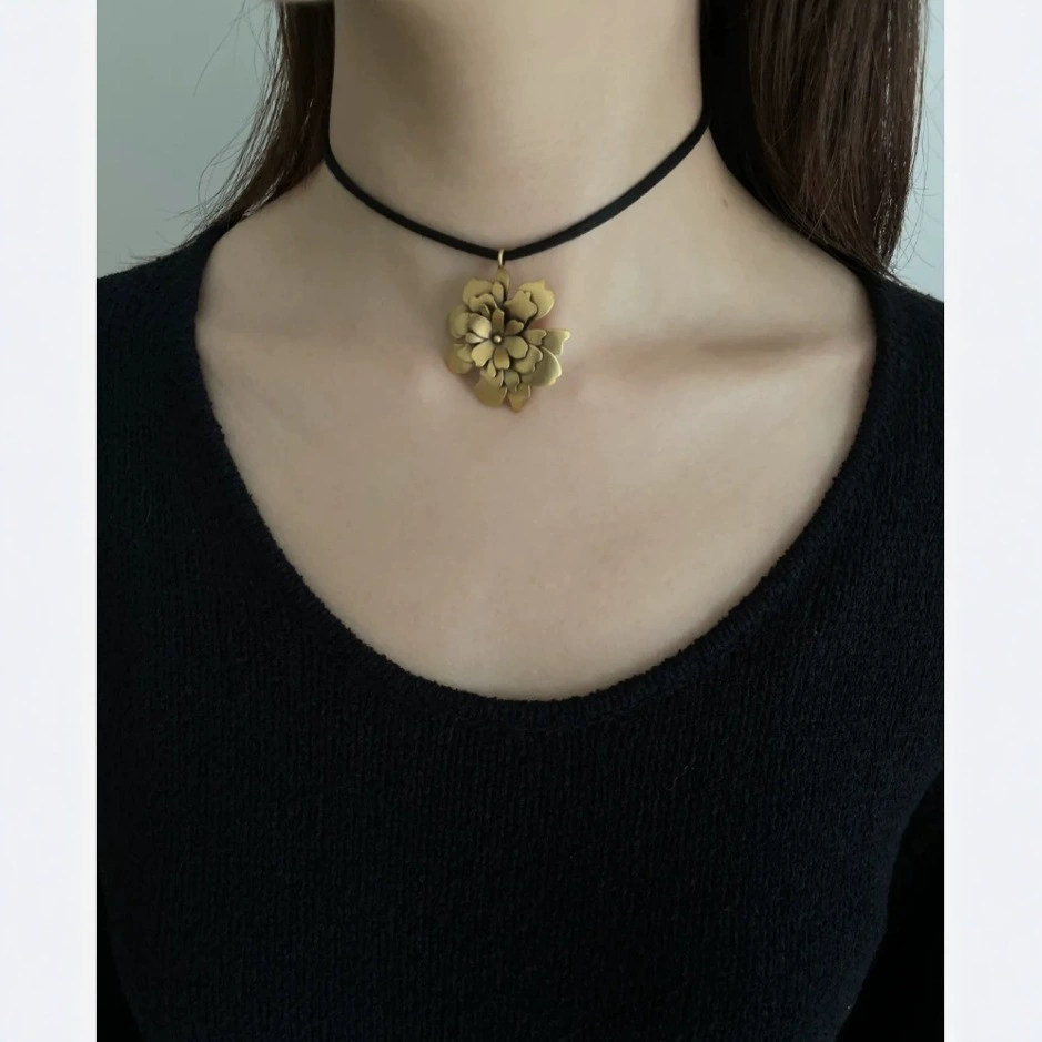 Layered Flower Necklace gallery 3