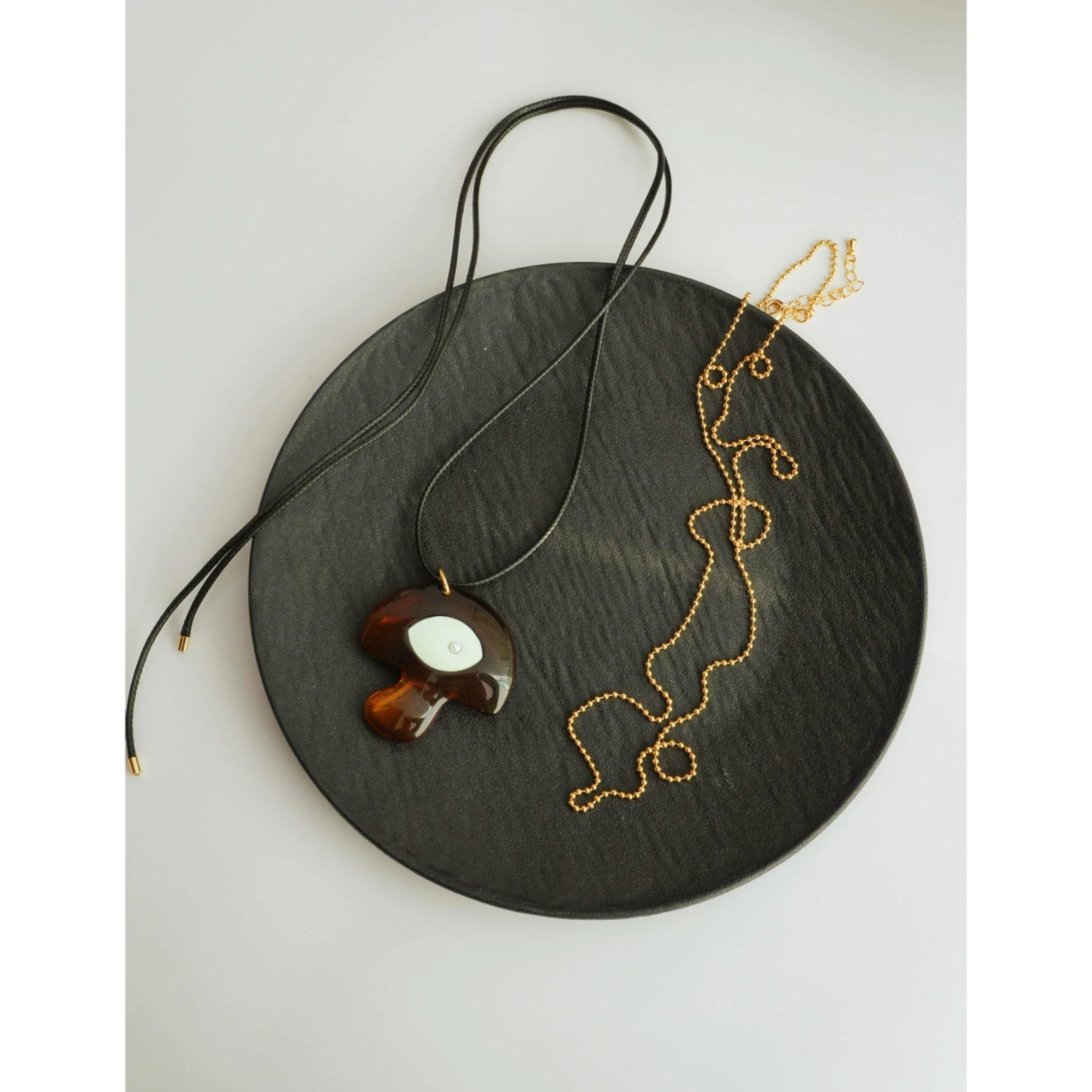 Enamel Pearl Necklace gallery 2