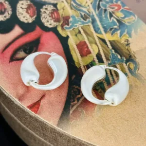 European And American Heavy-Duty Brushed Earrings