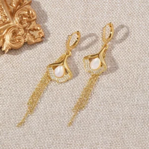 Fashionable And Tassel Ginkgo Leaf Earrings