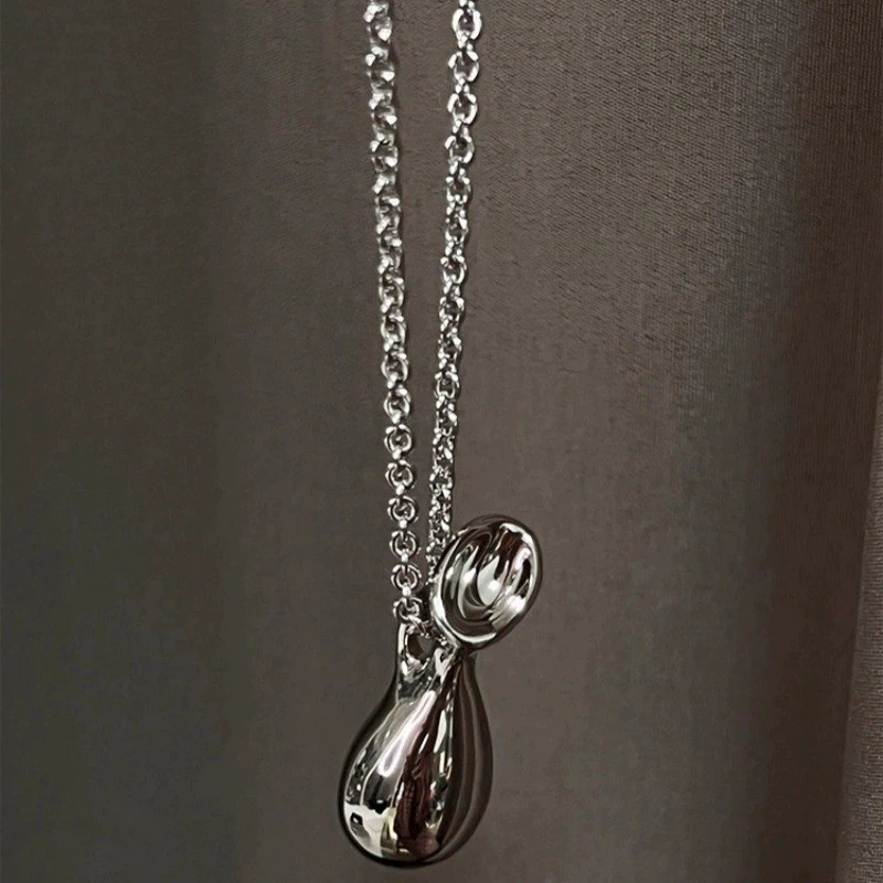 Habl Pendant Necklace gallery 2