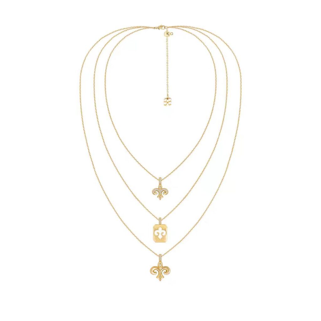 Iris Flower Zircon Hollow Pendant Necklace