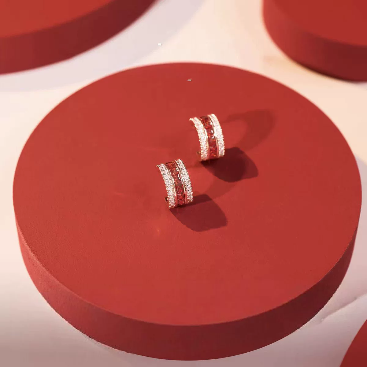 Lucky Red Pendant Necklace Set gallery 3