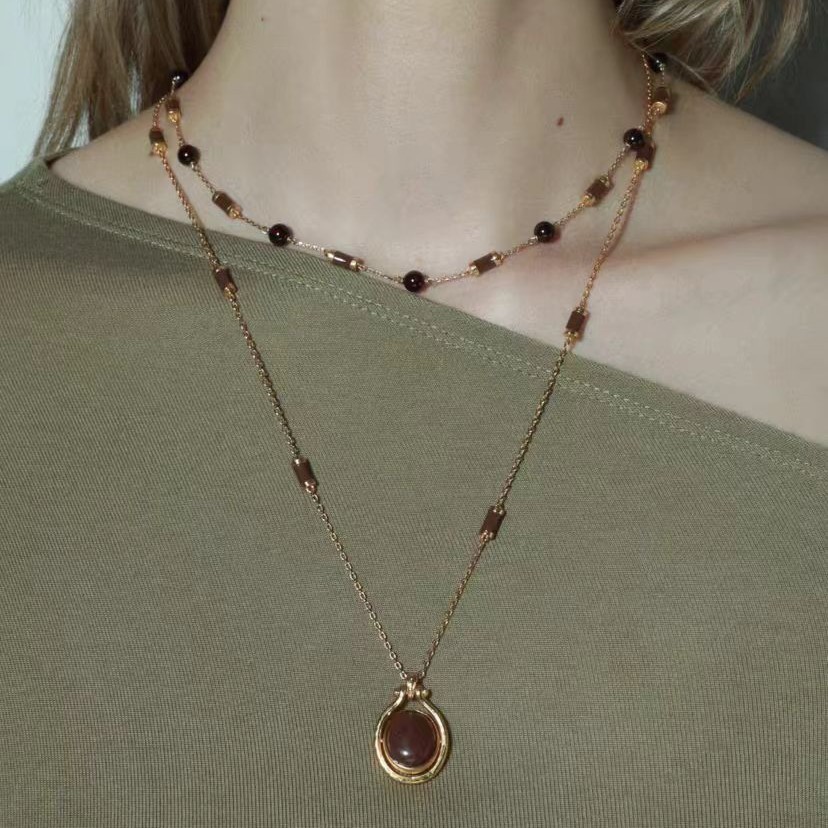 Pendant Beaded Necklace