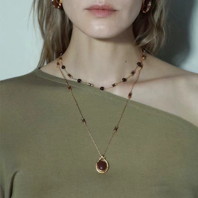 Pendant Beaded Necklace gallery 2