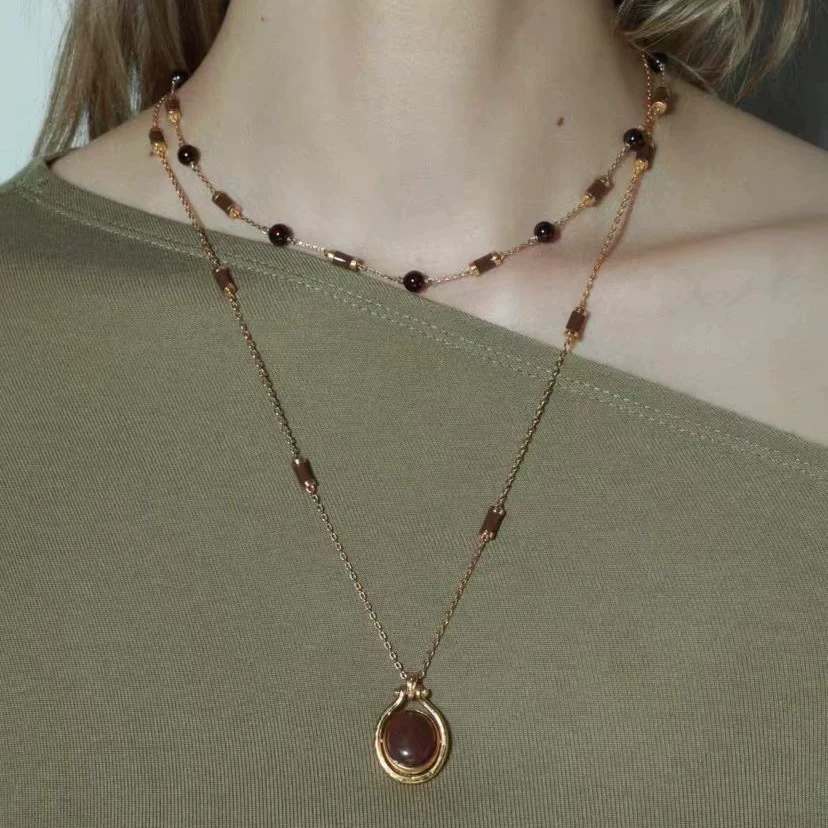 Pendant Beaded Necklace gallery 3