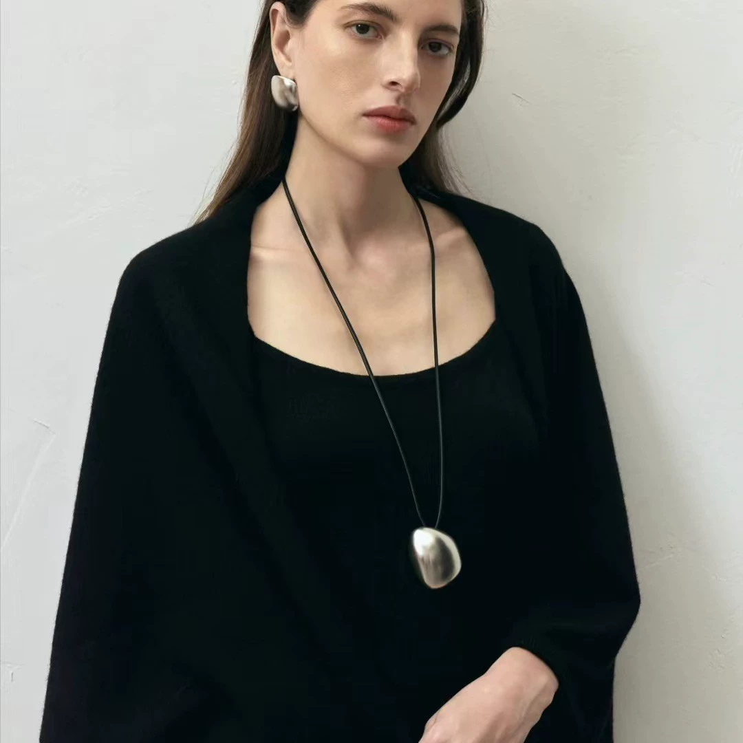 Pendant Necklace gallery 2