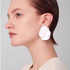 Poppy Flower White Flower Stud Earrings