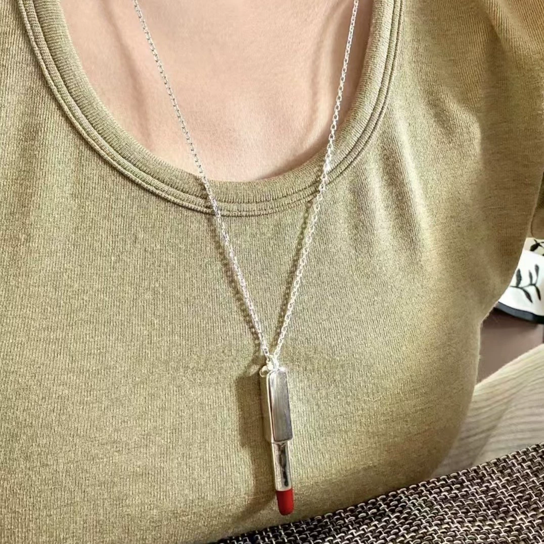 Rosy Whisper Chain Necklace gallery 2