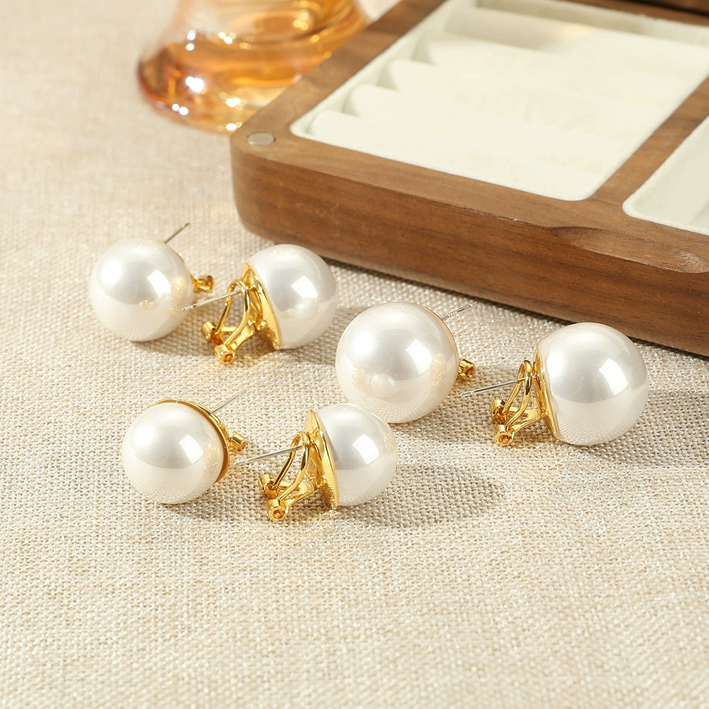 S925 Silver Imitation Pearl Light Earrings