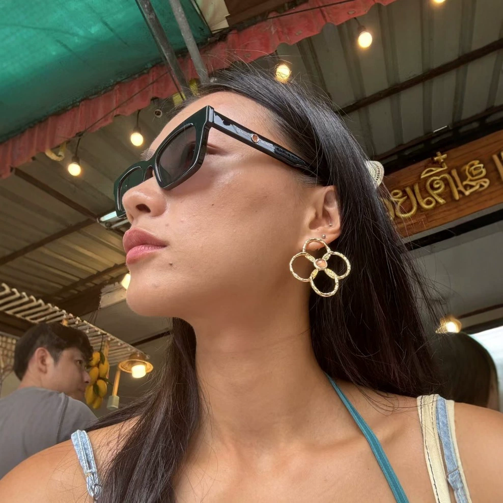 Sense Hollow Flower Cold Style Earrings gallery 2