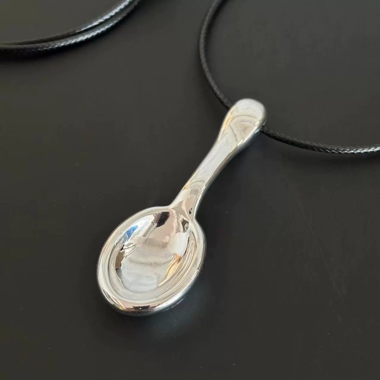 Silver Pendant Necklace gallery 2