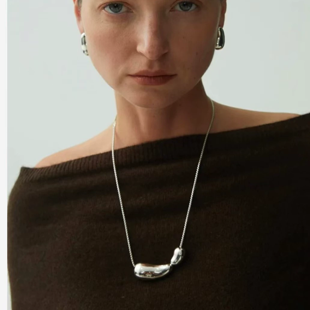 Silver Teardrop Necklace gallery 3