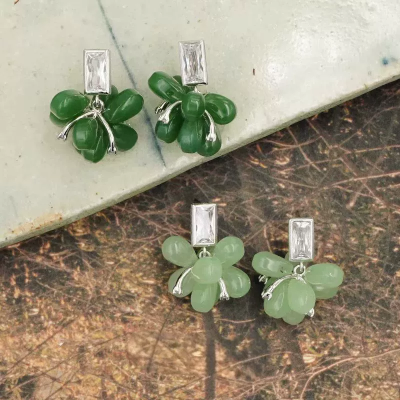 Stud Earrings gallery 3