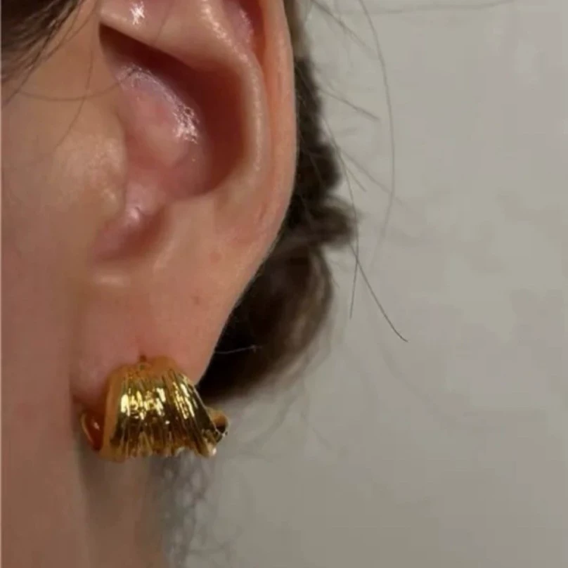 Stud Earrings gallery 2