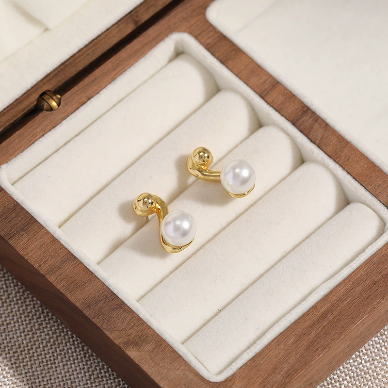 Unique Musical Note Pearl Earrings gallery 3