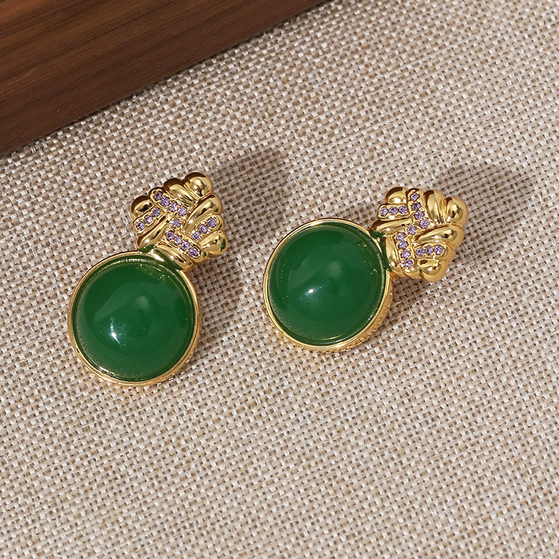 Vintage Court-Style Peacock Green Stone Earrings gallery 2