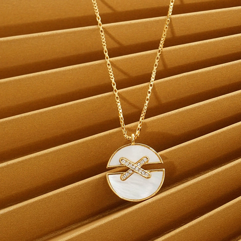 White Fritillaria Plated Gold Inlaid Necklace